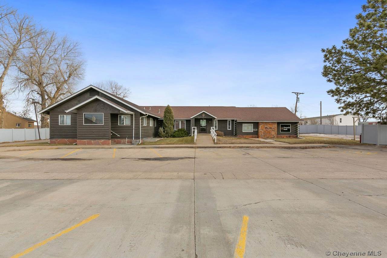 1501 Greeley Hwy - Photo 1