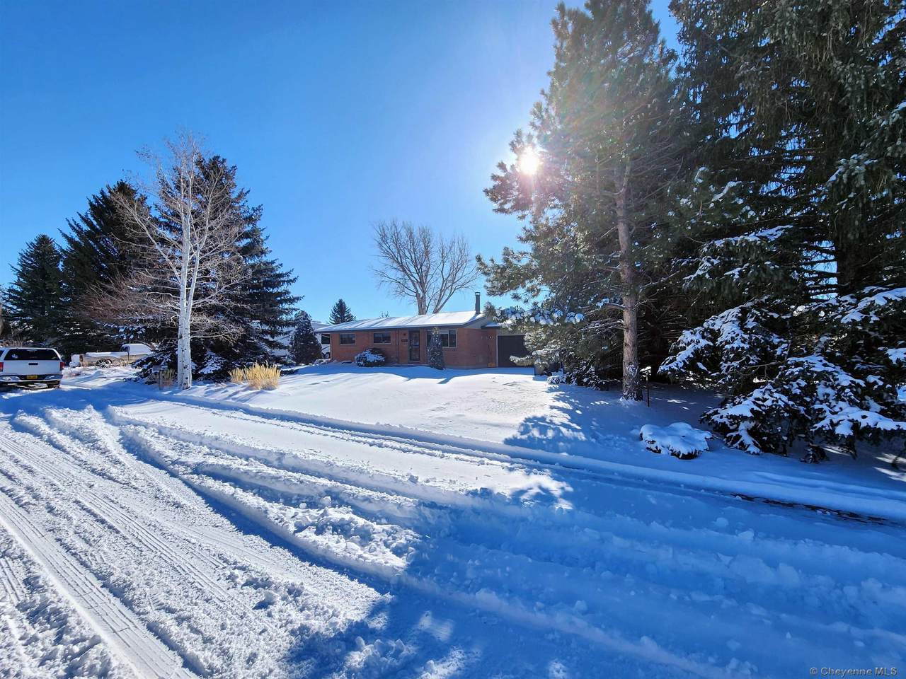 839 Pike St - Photo 1