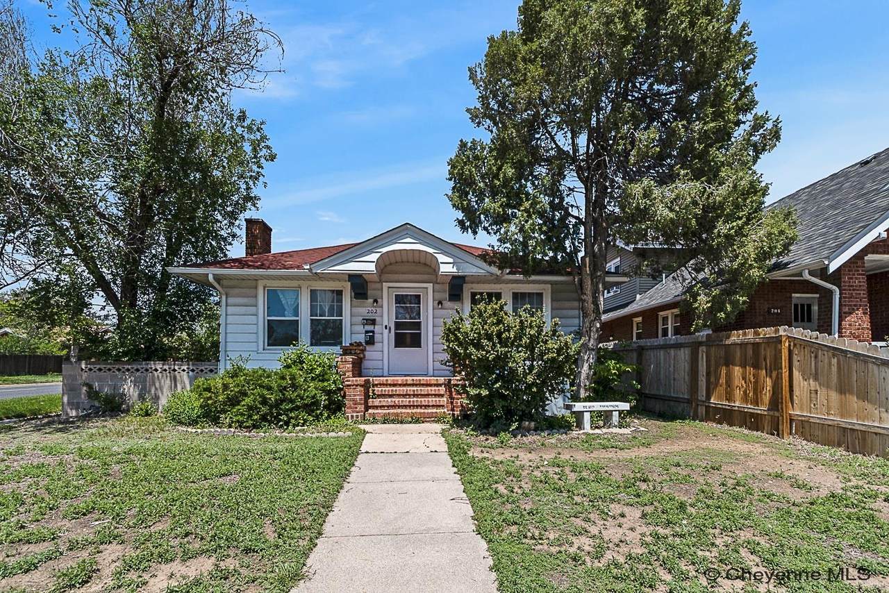 202 3RD AVE - Photo 1