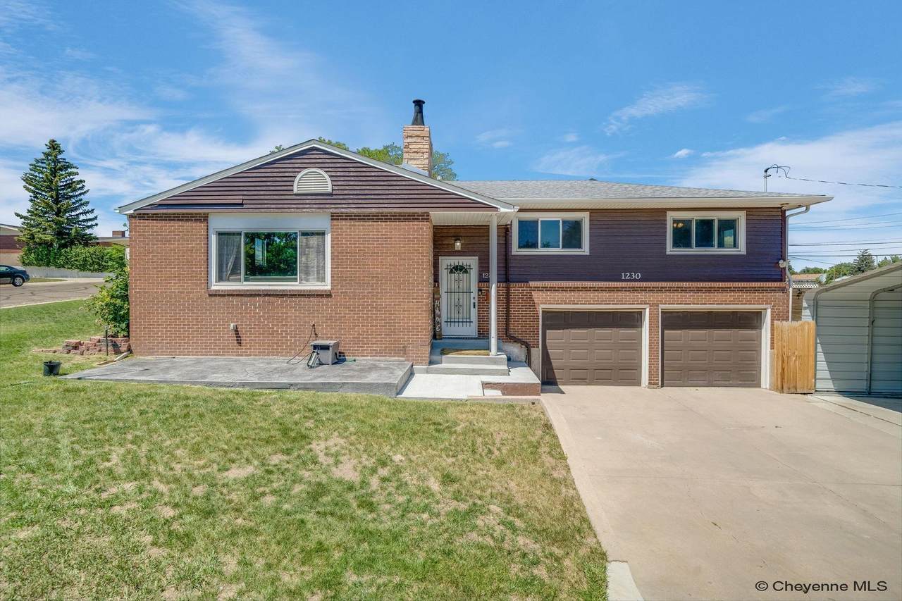 1230 Rosebud Rd - Photo 1