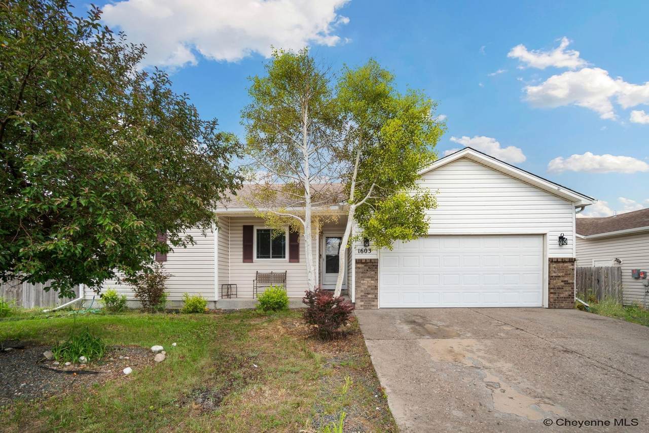 1603 Swing Dr - Photo 1