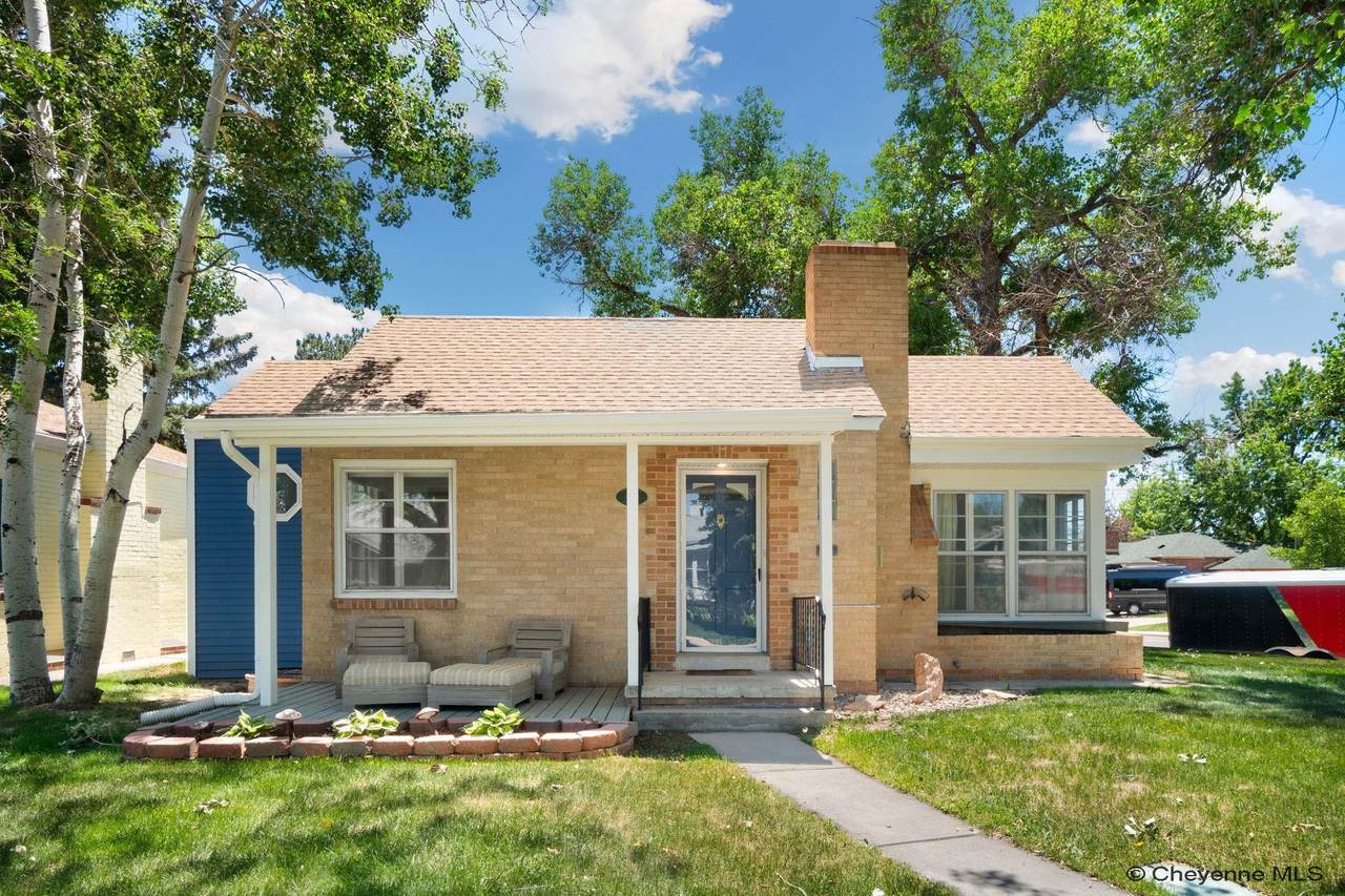 429 5TH AVE - Photo 1