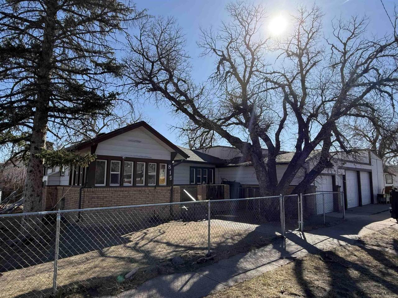 819 Maxwell Ave - Photo 1