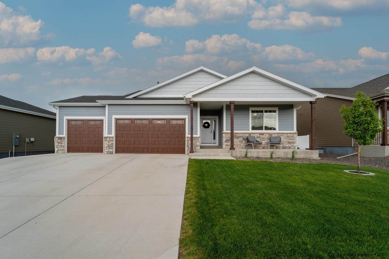 5604 Opal Dr - Photo 1