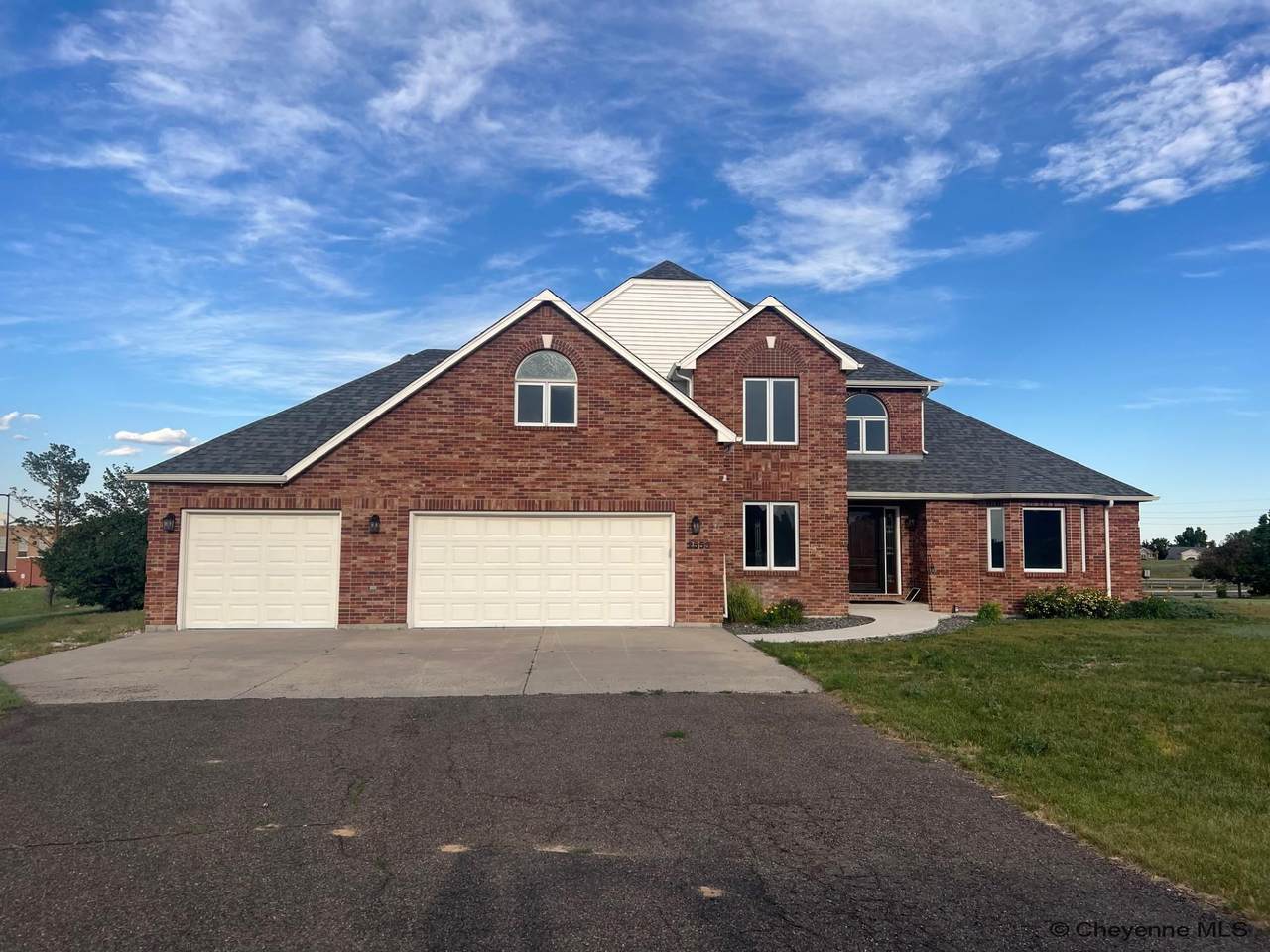 2553 Wildhorse Trl - Photo 1