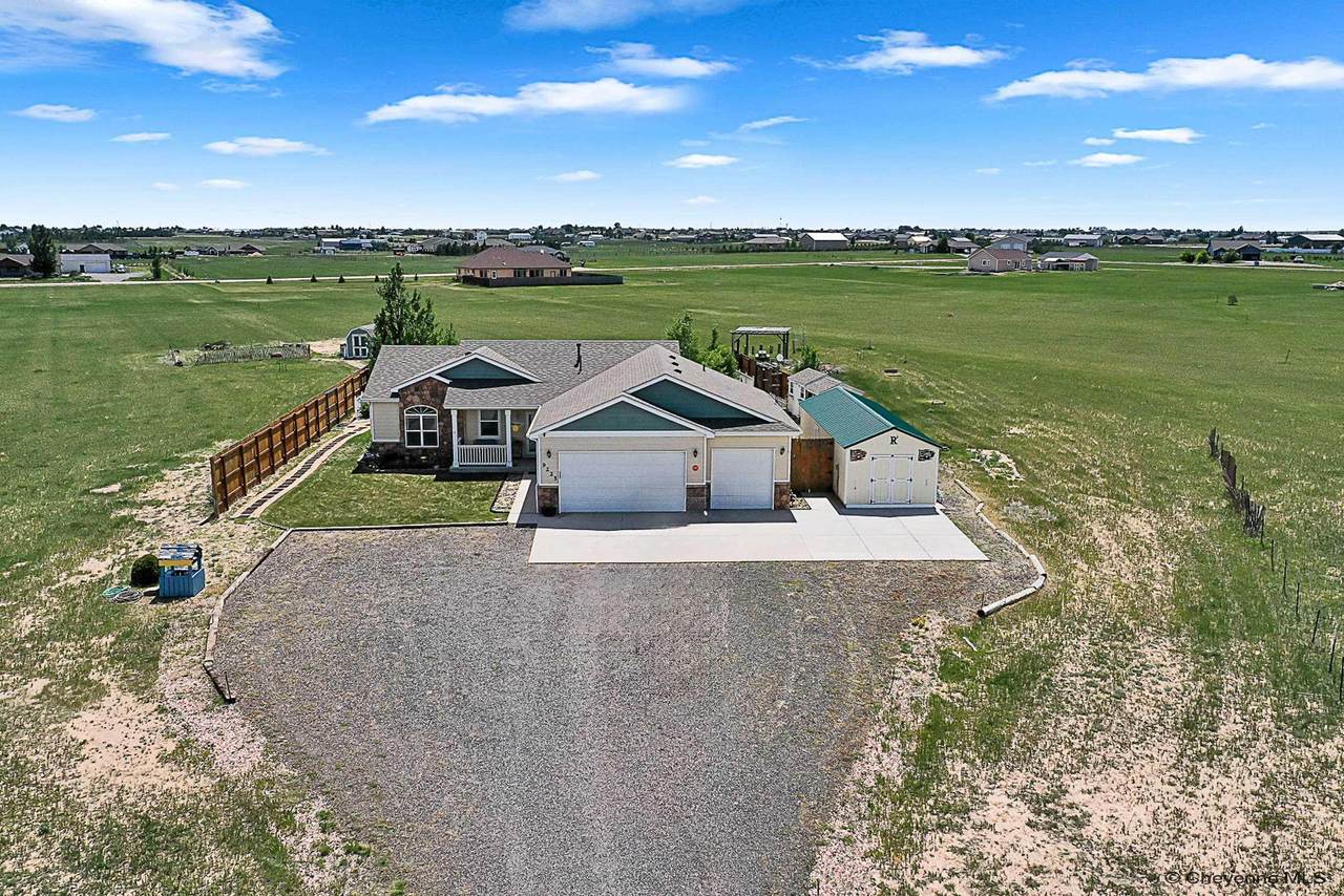 9225 James Cole Ct - Photo 1
