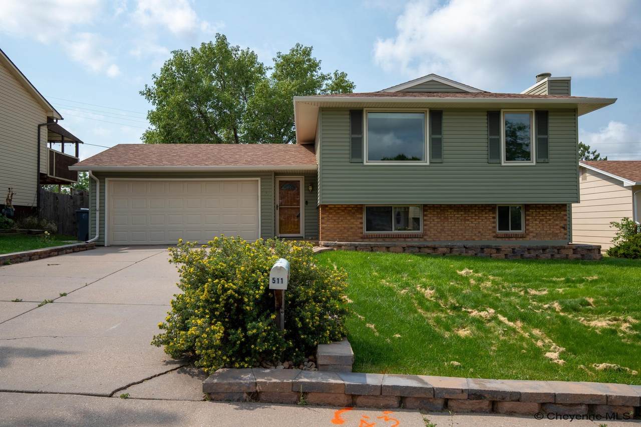 511 Montclair Dr - Photo 1