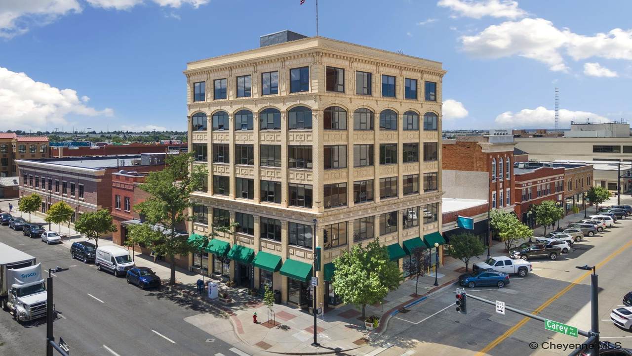 1720 Carey Ave - Photo 1