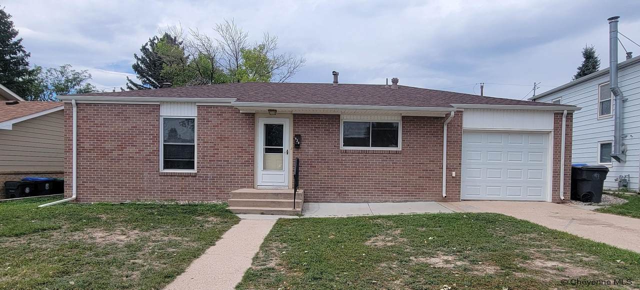 624 Creighton St - Photo 1