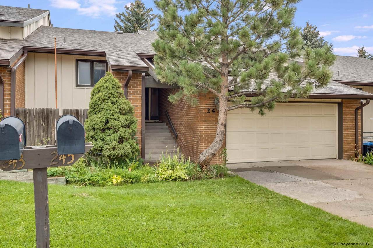 245 Lake Shore Dr - Photo 1