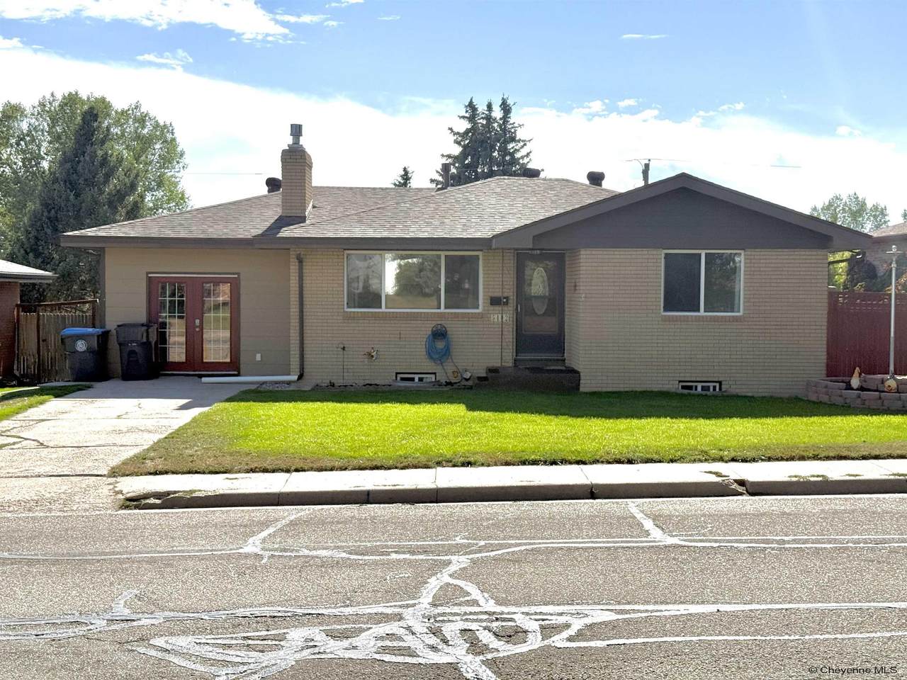 5402 Hilltop Ave - Photo 1