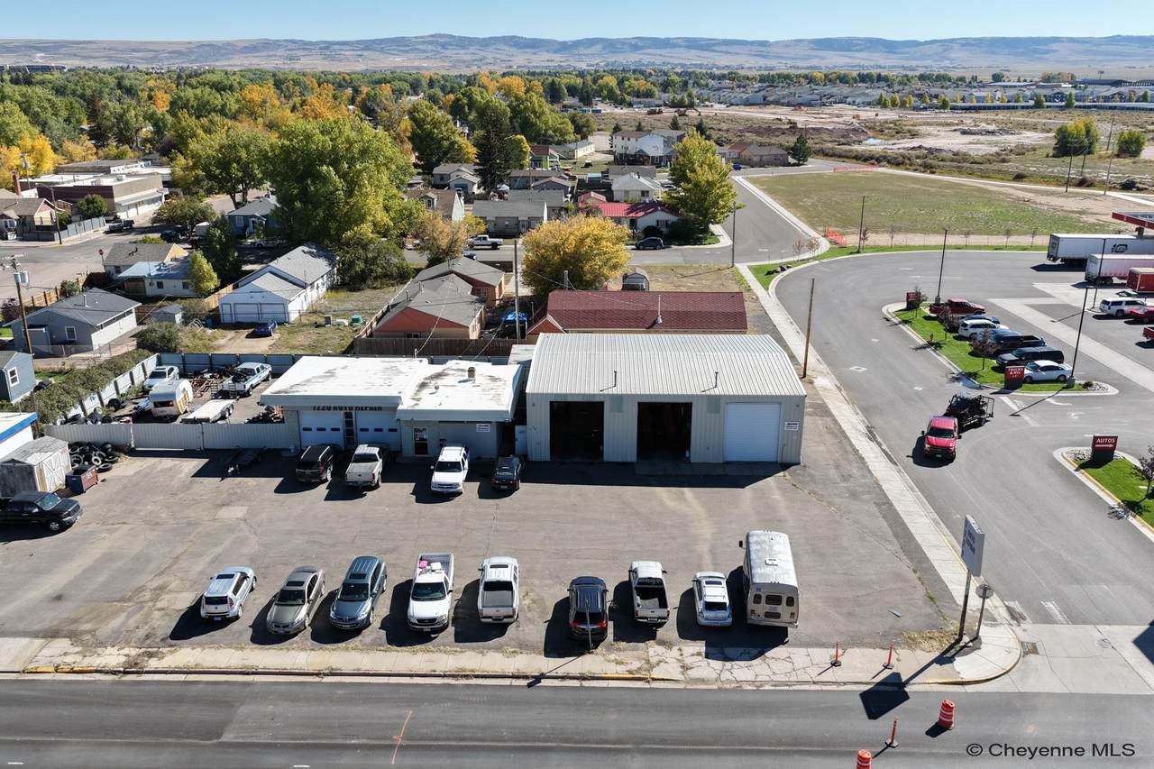 1209 3RD ST - Photo 1