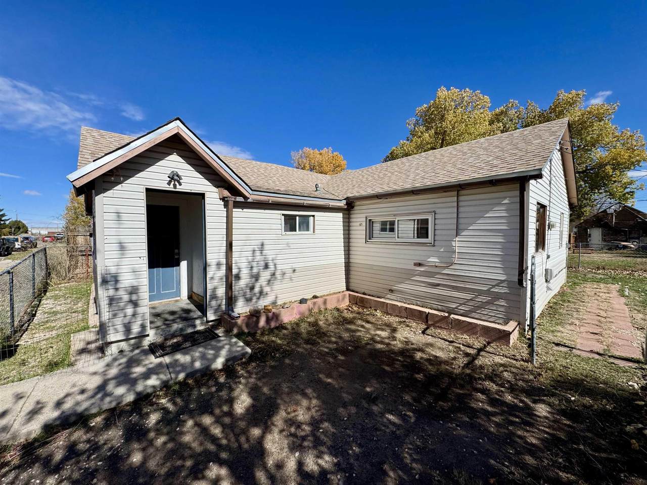 601 Spruce St - Photo 1