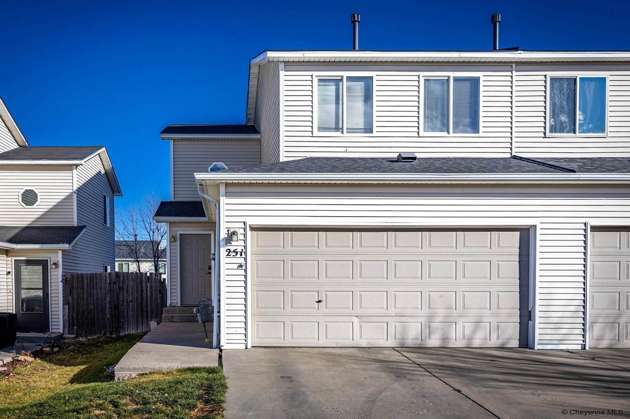 251 Hunters Way - Photo 1