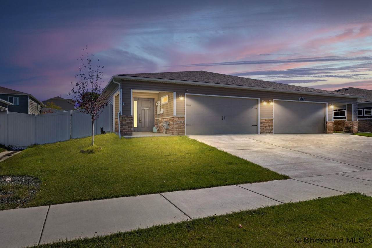 4013 Bradney Ave - Photo 1