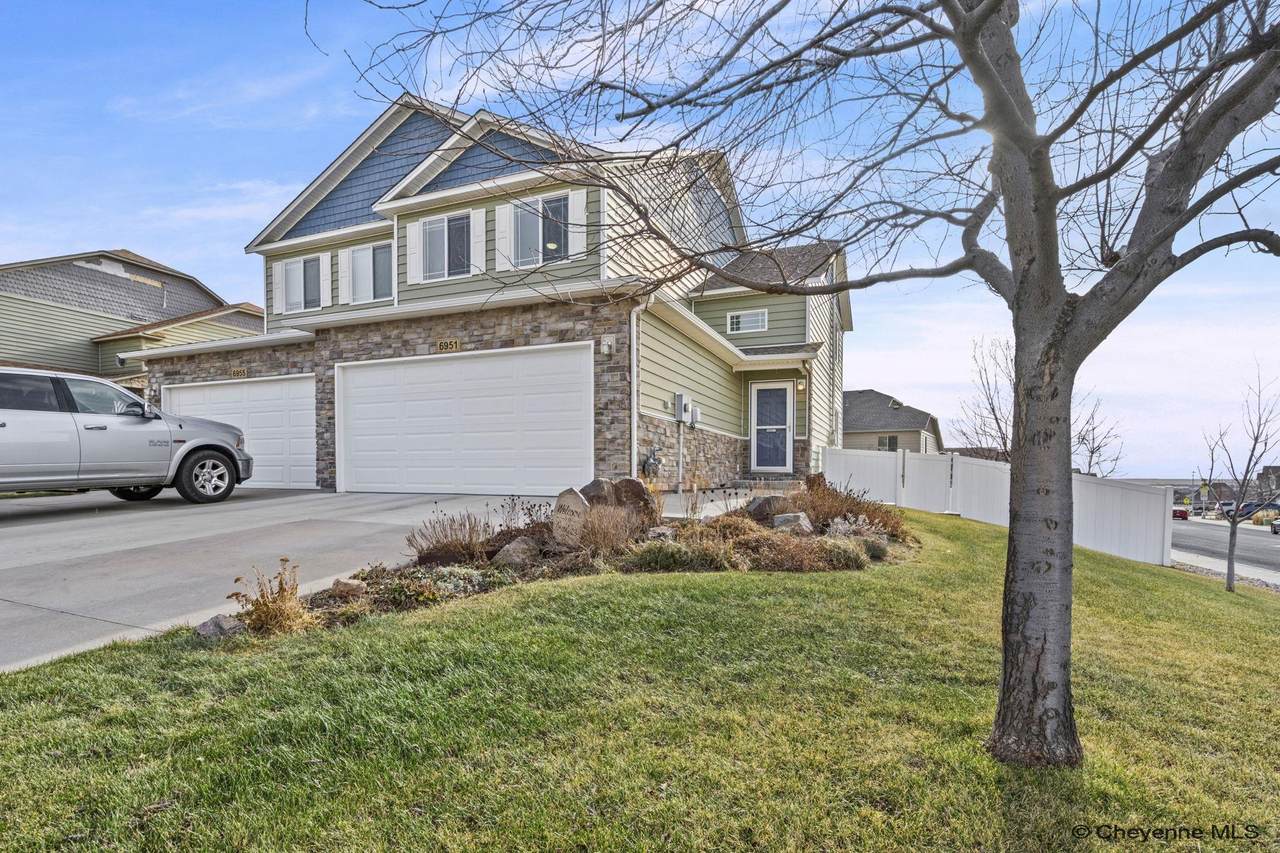 6951 Horse Soldier Rd - Photo 1