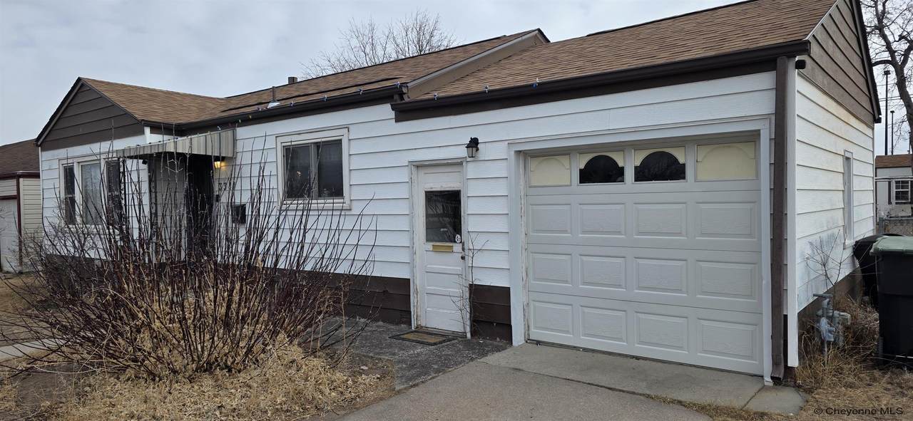 3341 Dunn Ave - Photo 1