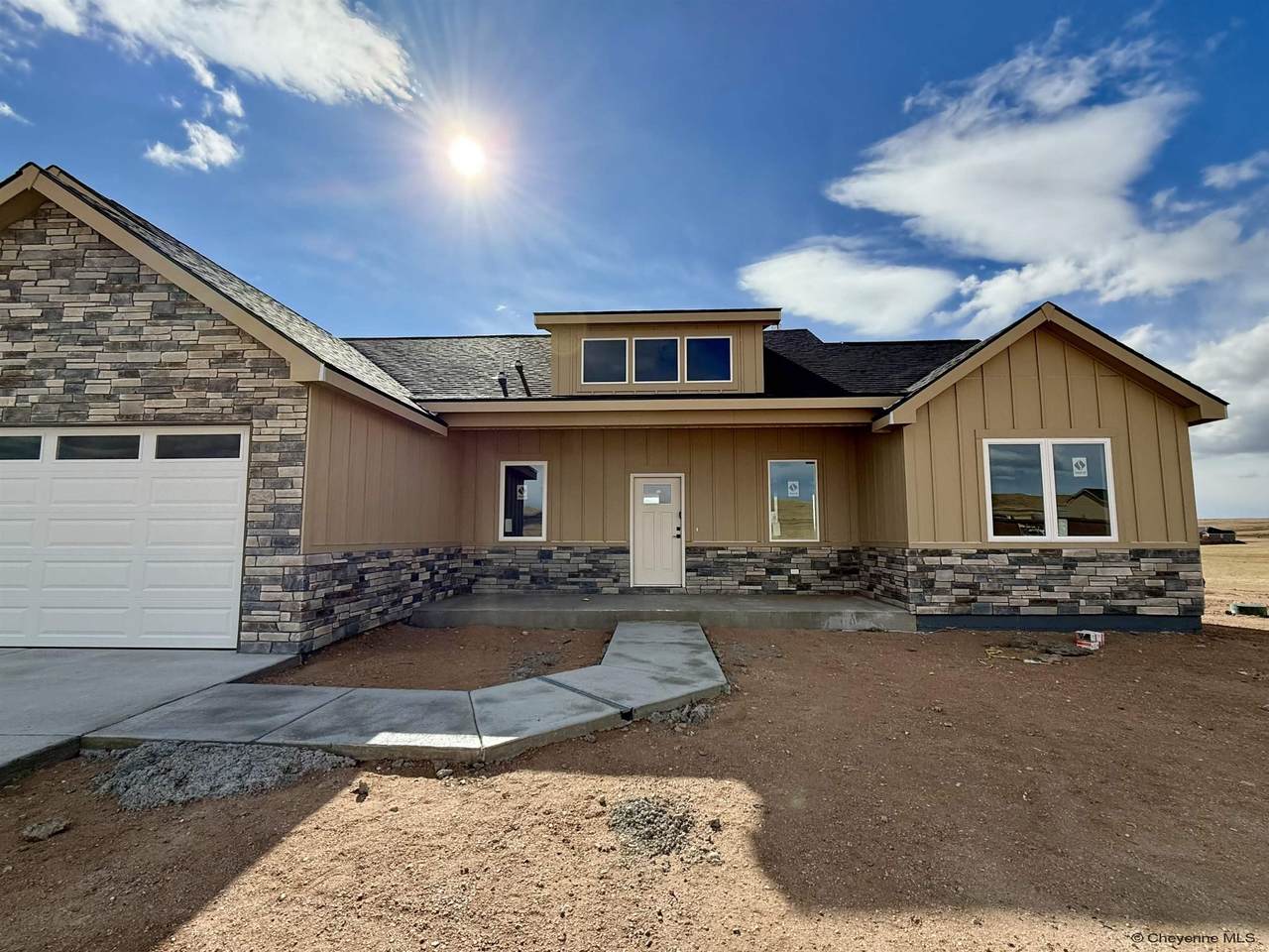 1501 Wineglass Rd - Photo 1