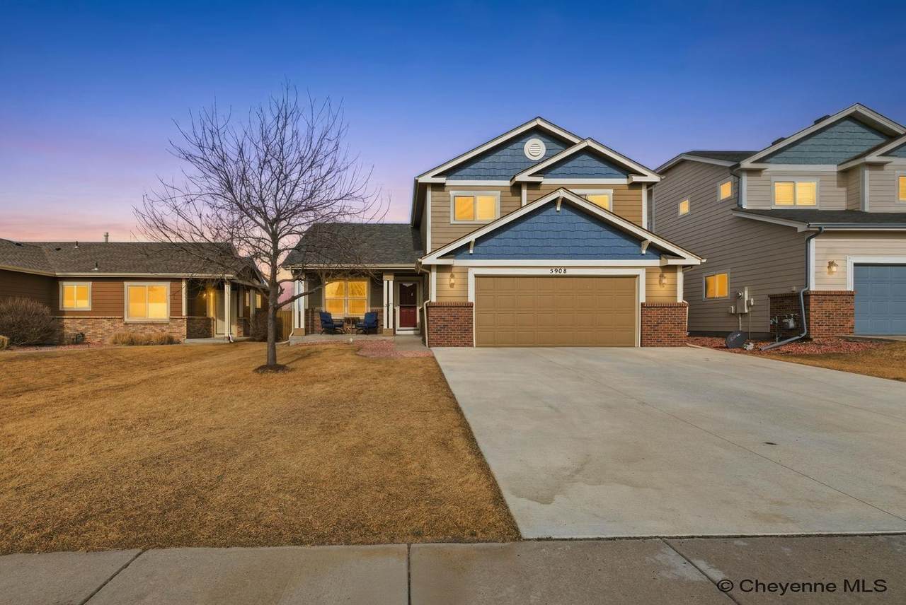 5908 Kenosha St - Photo 1