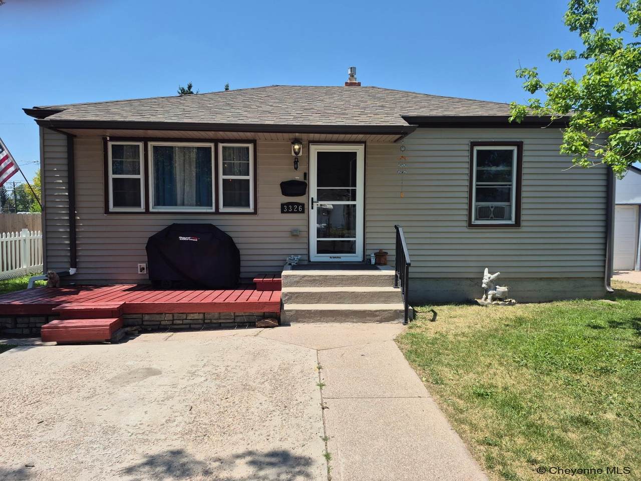 3326 Alexander Ave - Photo 1