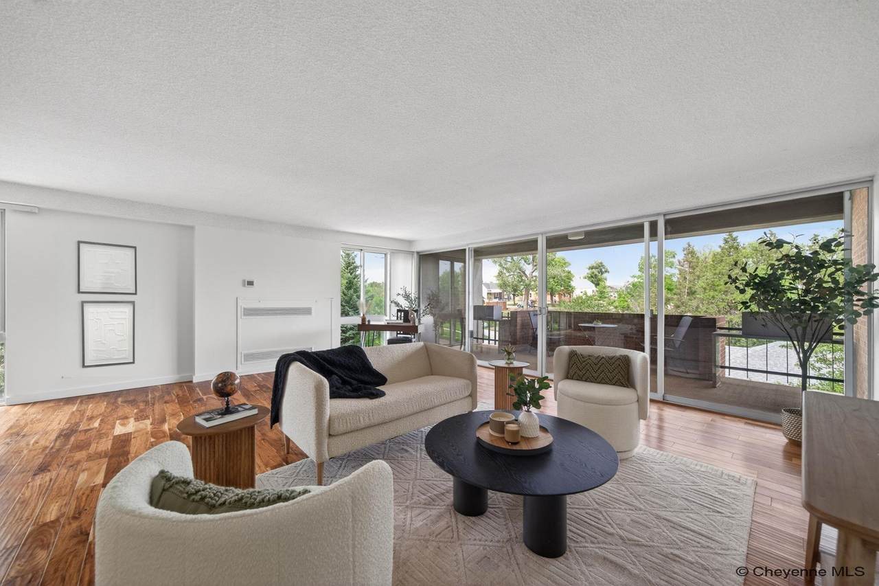 1717 Alexander Ave - Photo 1
