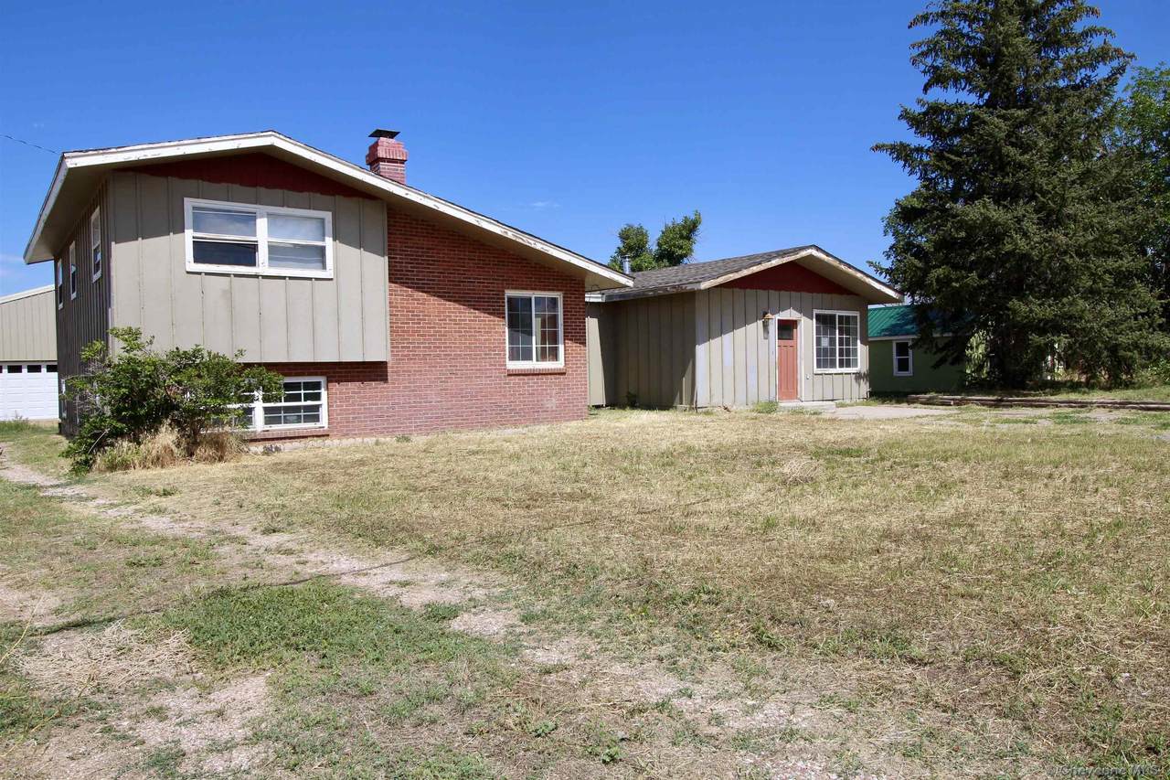 658 Cole St - Photo 1