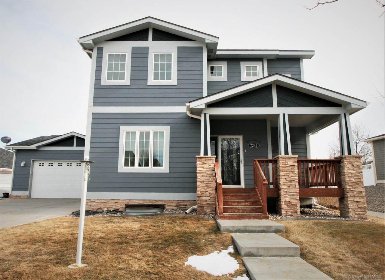 7249 Legacy Parkway - Photo 1