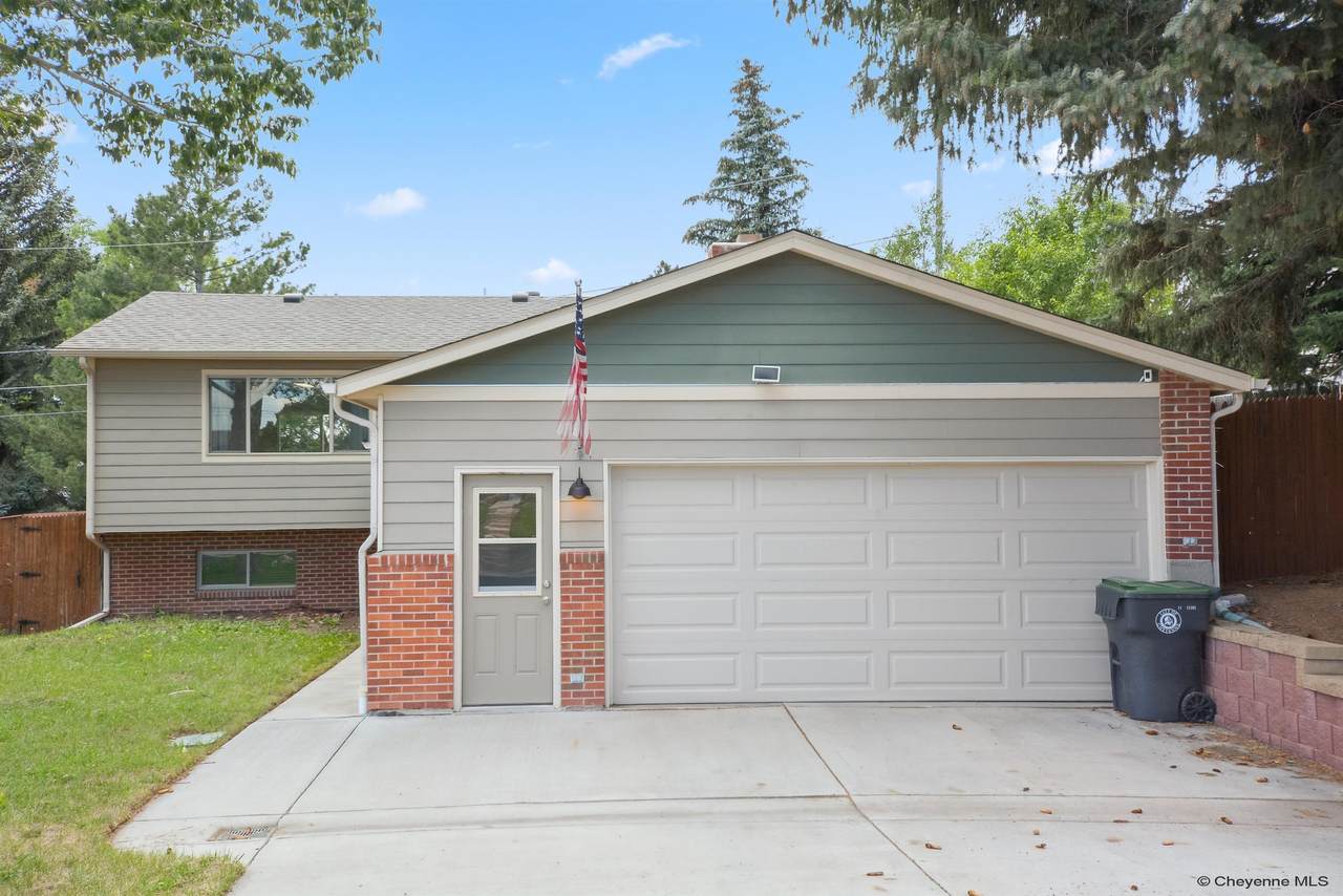 6538 Moreland Ave - Photo 1