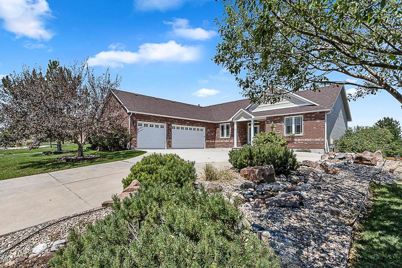 622 Sterling Dr - Photo 1