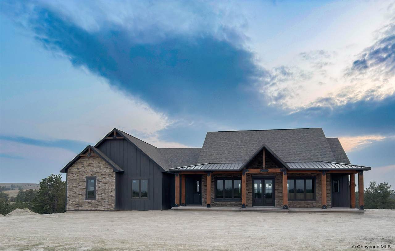 945 Wendover Rd - Photo 1