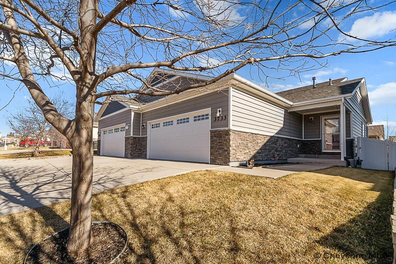 3733 Gunsmoke Rd - Photo 1