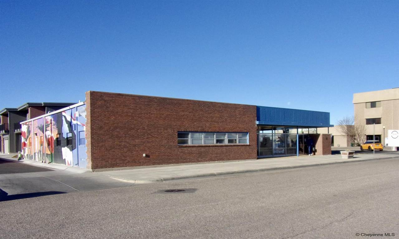1620 Thomes Ave - Photo 1