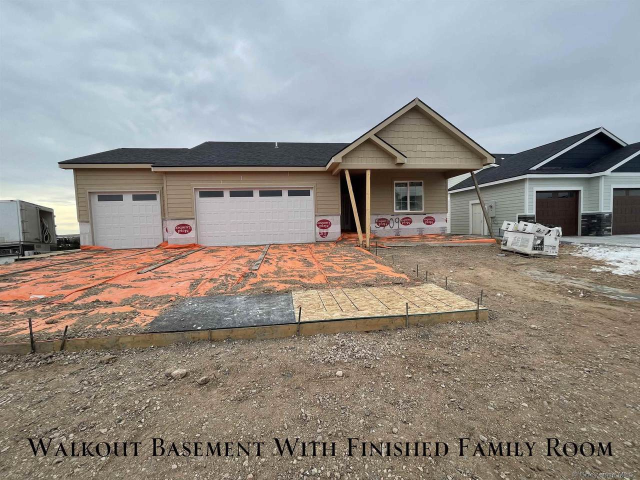 5709 Opal Dr - Photo 1