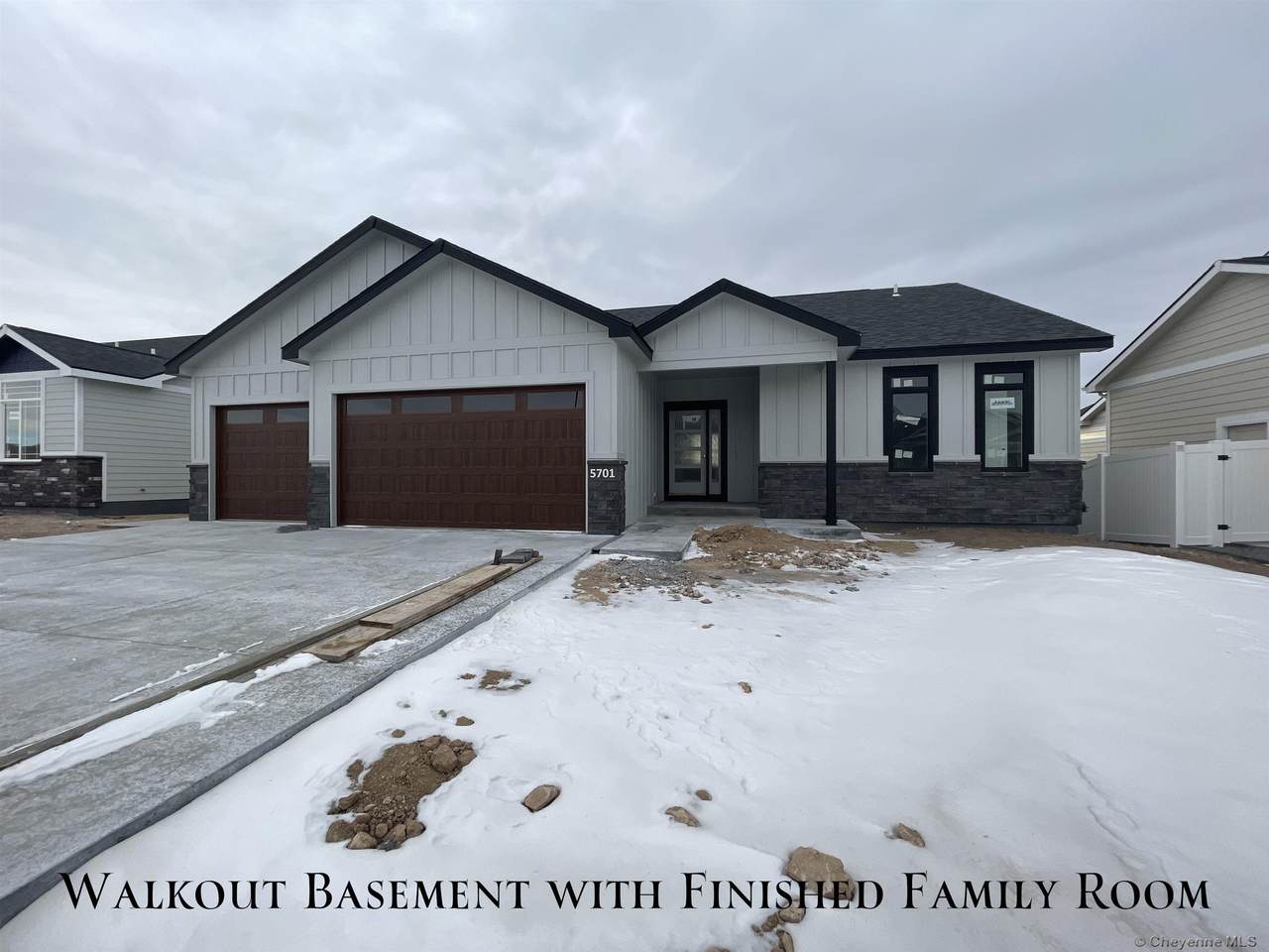 5701 Opal Dr - Photo 1