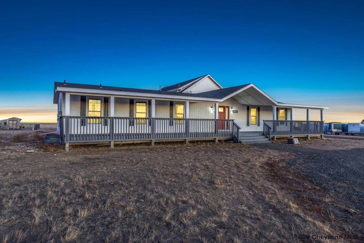 1885 Studebaker Rd - Photo 1