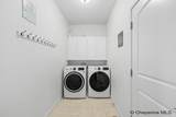 2052 Zelma Dr - Photo 17