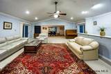 736 Valley View Dr - Photo 3