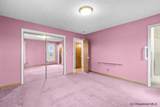 9001 Red Fox Rd - Photo 17