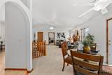 327 Cody St - Photo 10