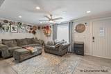 718 Dallas Rd - Photo 4