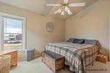 1112 Crescent Dr - Photo 13