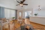 136 Quincy Rd - Photo 3