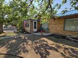 202 4TH ST - Photo 3