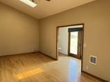 1046 Lookout Dr - Photo 23