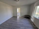 817 9TH ST - Photo 4