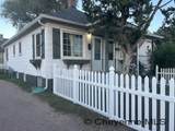 2517 Snyder Ave - Photo 3