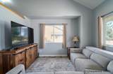 1406 Meadow Dr - Photo 4