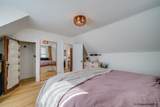 212 25TH ST - Photo 24
