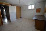 2142 C St - Photo 20