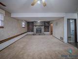 905 19TH ST - Photo 29